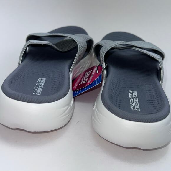 SKECHERS Go Walk Sandals, Women's Size 7, Glistening Silver - Picture 5 of 9